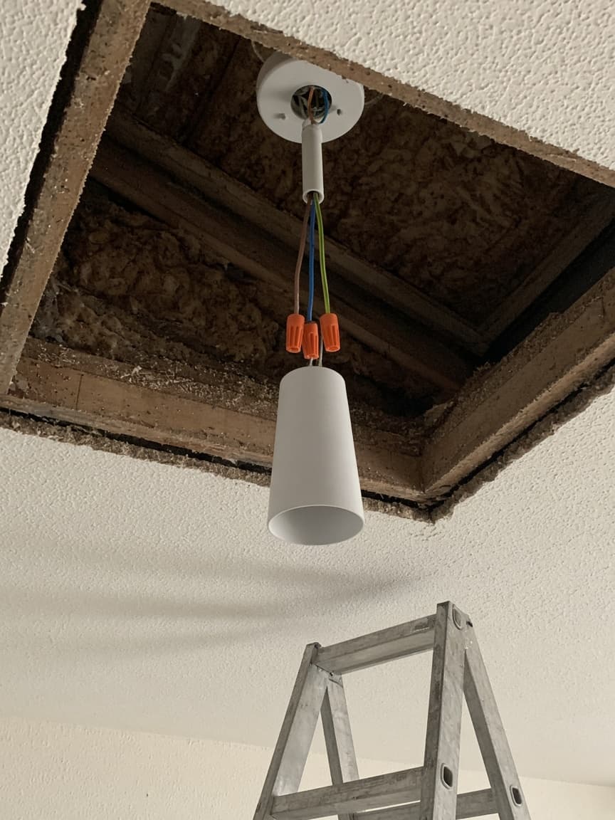 Ceiling light